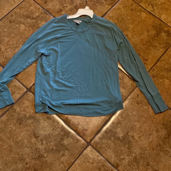 Athleta Sweaters - Athleta coaster luxe Sweatshirt size Large